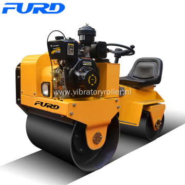 700kg Self-propelled Vibratory Small Road Roller Compactor